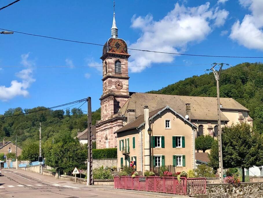 Maison Chaleureuse Au Coeur Du Village Raddon Dış mekan fotoğraf